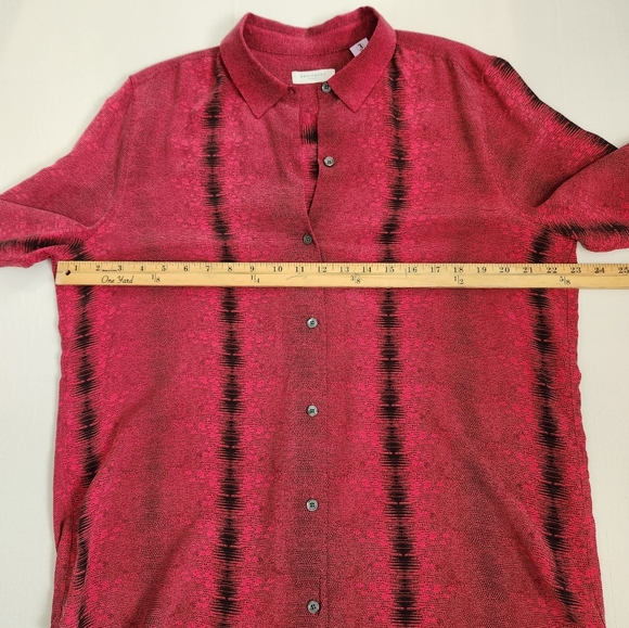 Equipment 100% silk button down snake skin print size large - Picture 5 of 14